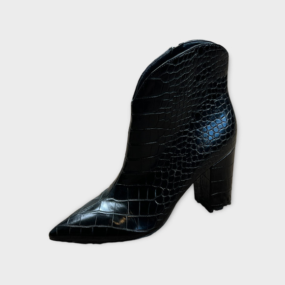 ❌SOLD❌Nine West | Umay Western Embossed Crocodile Booties | Size 9 NWOT - Picture 3 of 7